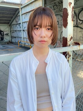 テトヘアー(teto hair) ボブパッツン切りっぱなしボブブリーチダブルカラーベージュ