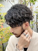 フィフス(fifth) 原宿波巻きスパイラルパーマ黒髪センターパートメンズパーマ20代