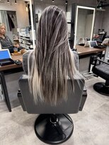 アコ(Aco)&nbsp;★アバンギャルドなテイストのフレーミングハイライト★