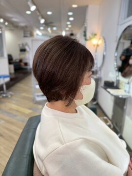 ビィーワンイースト(Be 1 EAST) ショートボブ