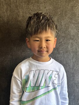 ベース(BASE) Cafe&Barber BASE×メッシュキッズ
