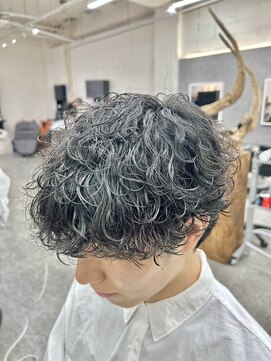 グロップ 町田(GLOP) 大人かっこいいメンズ波巻きパーマ