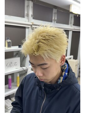 シード(SEED) スパイキーショート×ハイトーンカラー
