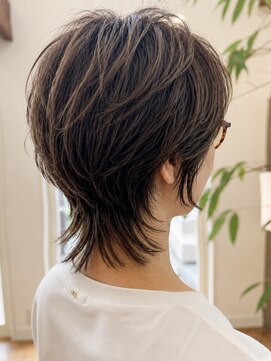 トップヘアー ガーデンヴィラ 安城(Garden Villa) 安城くびれショートネオウルフカットベージュカラー大人ショート