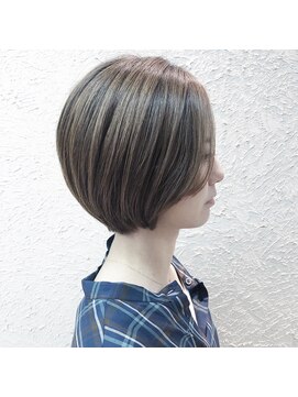 クレールプロデュースドバイロビン(Clair PRODUCED BY ROBIN) 《Clairが届ける》毛先おさまるショートスタイル