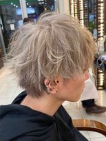 ノブヘアーデザイン 伊勢佐木町店(NOB hairdesign) 〈NOB伊勢佐木町店〉シルバーカラーホワイトベージュブリーチ