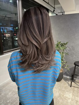 メリー オオサカ(Merly Osaka) 大人レイヤースタイル×バレイヤージュ_dark ash brown_
