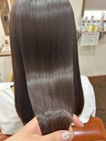 ル コワン ククー(Le coin coucou) 酸性ストレート