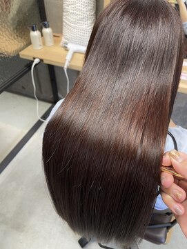 リタ 枚方(Rita) 30代40代髪質改善ココアブラウン艶感ストレート透明感赤み消し