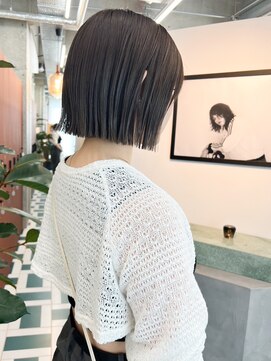 ノエ(noe) 切りっぱなしボブ×ブラウンベージュ