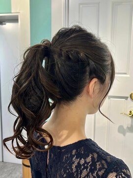 マティーナ ヘアー 池袋(Matina hair) 【ツイストポニーテールアレンジ】20代30代40代50代