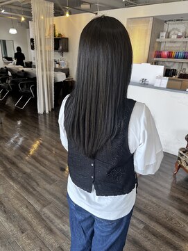 ココロヘアー ウィル 半田山店(Cocolo hair Will) ツヤ感◎美シルエットのロングストレート