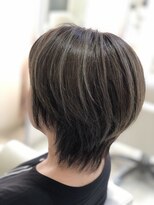 美容室アルベ(albe+m) グレージュ　ショート