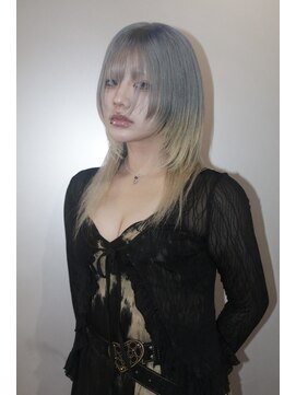 オーオシカシカスペース(OOO YY Space) ハッシュカットとデザインカラー/ウルフヘア/グラデーション