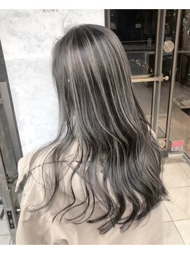 アミ(Ammi) ◆ハイライト/レイヤー/イルミナカラー/髪質改善/縮毛矯正