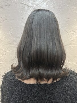 ウェーブ巻き×グレージュカラー【西武新宿駅】【駅近徒歩1分】