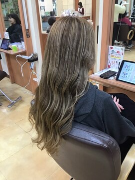 ヒラトヤ 肴町店 ダブルカラーベージュ大人可愛いなみなみシャンパンベージュ