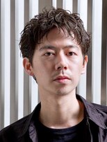 バイフィフス 原宿/表参道(by fifth)&nbsp;緩め波巻きスパイラルパーマシャドウパーマメンズセンターパート