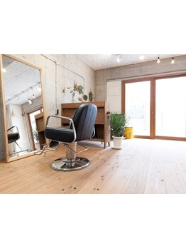 落ち着いた雰囲気でリラックスしながらのサロンタイム☆あなたらしいスタイルを提案いたします。