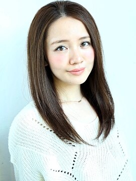 ヘアメイク フレンシア(hair make flencia) センターパートストレート