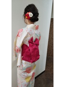 アルムヘアー(alm hair) 今年の帯結び