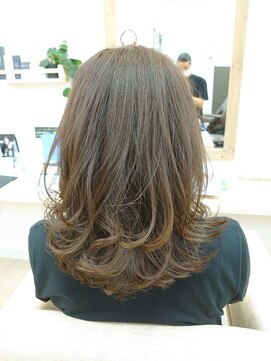 シルビジュー(Cills Bijou) ☆大人美髪くびれAラインロングレイヤー☆