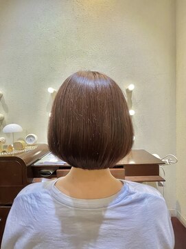 エルサフィロ ヨドヤバシ(el zafiro yodoyabashi) 【el zafiro yodoyabashi】暖色系ベージュミニボブ