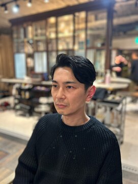 リバレッジ 広尾(Leverage) 大人外国人風メンズサイドパート刈り上げ：Ruka Araki