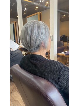 リム(Limb) 【艶髪】ショートボブ　美髪縮毛矯正