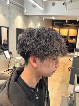 オゼル(OZEL) men's/MEN'S/メンズカット/メンズパーマ/ツイストスパイラル