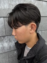 ヒュイル バイ ニアウ(Hwyl by Niau)&nbsp;メンズマッシュセンターパートスパイラルパーマニュアンスパーマ