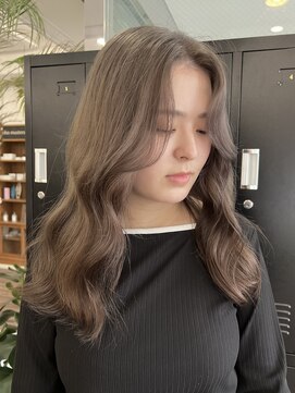 ナチュラルブラウン