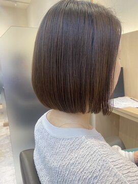 ウイバイファースト(u'i by first) 大人ボブ×アッシュカラー