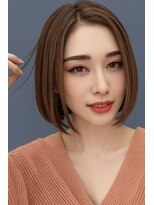 レナータ(Renata)&nbsp;シンプルイズベストな「ワンレン・ミニボブ」