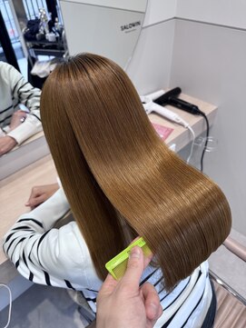 カルム 天神大名(calme) 【calme】髪質改善ストレート 髪質改善 ミルクティーベージュ