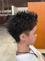 ルースト 南堀江店(ROOST)&nbsp;刈り上げセンターパート/波巻きツイストスパイラル/南堀江