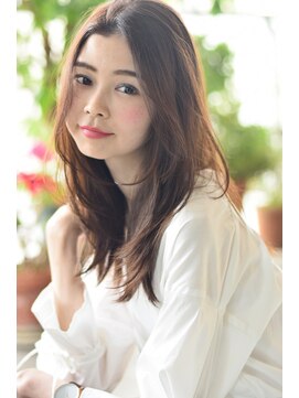 キアラ(Kchiara) 大人のナチュラルストレート・天神kchiara