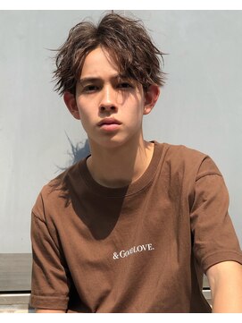 ローハ アゲオ(Lowha -ageo-) ソフトツーブロックツイストトランクスヘア・かき上げヘア