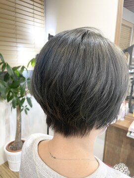 ヘアメイクソラ(Hair make SORA) グレージュカラーショート