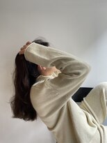 エイチ(H)&nbsp;シースルーマッシュハイライトセミロングブリーチなしカラーボブ