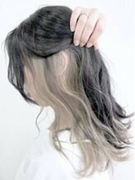 ワンクリエーション(ONEcreation) イヤリングカラー/テラコッタ/ミニウルフ/くすみブルー/愛甲石田