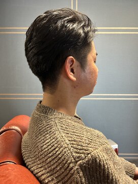 ヤスムラ(YASUMURA) ビジネスでもプライベートでもかっこいいスタイルです