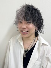 シュールトルワ(SUR TROIS)&nbsp;太田 大貴