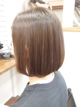 アズ クラブ US CLUBの写真/ただ白髪を染めるだけでなく、オシャレを思い切り楽しんでほしいから豊富なカラーバリエーションをご用意◎