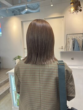 ロカ 表参道(loka) ミディアムストレート[表参道/ブリーチ/ハイライト]Mai