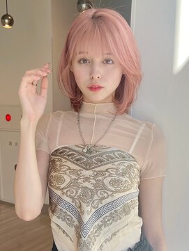 ユーフォリア 新宿通り(Euphoria) レイヤーミディ美髪くびれワンカールペールピンク