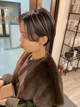 コワファーストナガサキシャンプーボーイ(COIFF1RST NAGASAKI SHAMPOO BOY) 大人ショートボブ丸みショートカットマッシュショート前髪あり