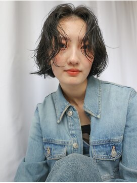 トレンチ(TRENCH) ボブ レイヤー ボブパーマ ミニボブ 福岡