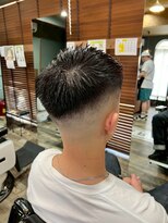 スタンドバーバー 柏(STAND BARBER)&nbsp;スペインカール／スパイキーショート/ブルーブラック/柏
