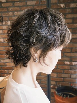 ボコカ(bococa) 【macana指名】ウルフパーマボブ白髪ぼかしハイライト登戸